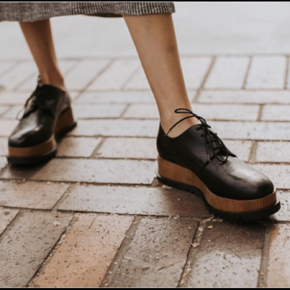 Matisse Beaux Platform Creeper Shoe